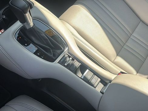 Used 2024 Honda HR-V EX-L image 21