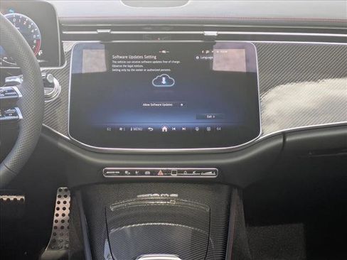 New 2026 Mercedes-Benz E 53 AMG e 4MATIC Sedan image 12