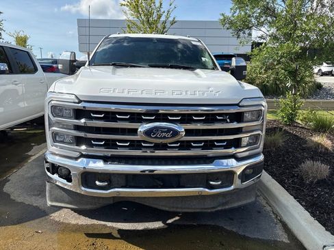 Used 2023 Ford F250 Lariat w/ Lariat Ultimate Package AWD/4WD image 2
