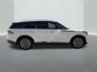 Used 2023 Lincoln Aviator 2WD w/ Premium Package video 1