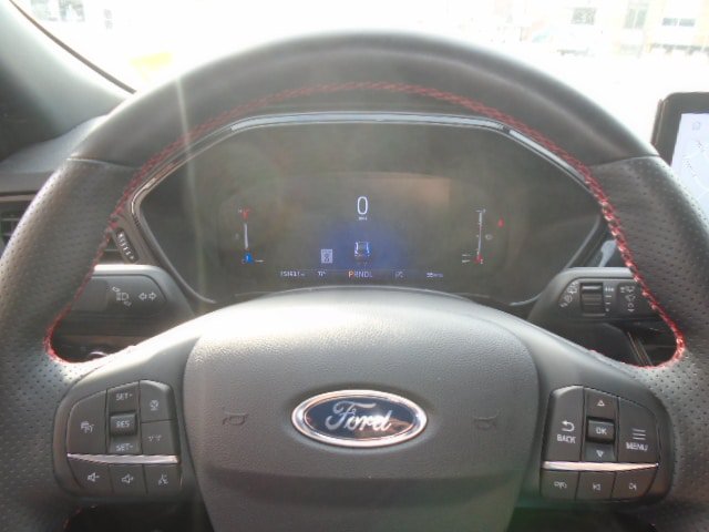 Used 2024 Ford Escape ST-Line w/ Tech Pack #1 AWD/4WD image 17