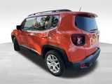Used 2018 Jeep Renegade Latitude image 3