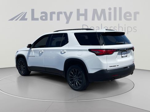 Used 2023 Chevrolet Traverse RS AWD/4WD image 3