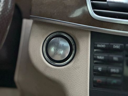Used 2014 Mercedes-Benz E 350 Sedan image 29