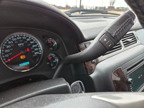 Used 2010 GMC Sierra 1500 Denali image 21