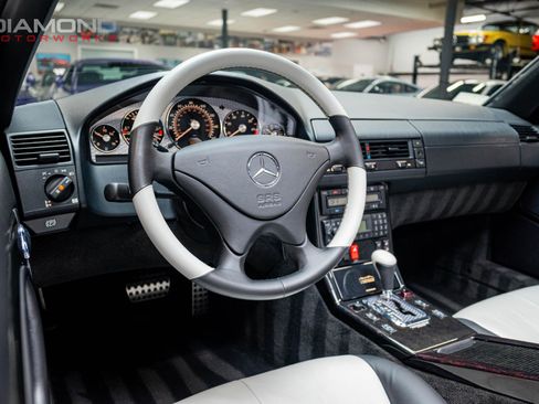 Used 2002 Mercedes-Benz SL 500 Silver Arrow image 13