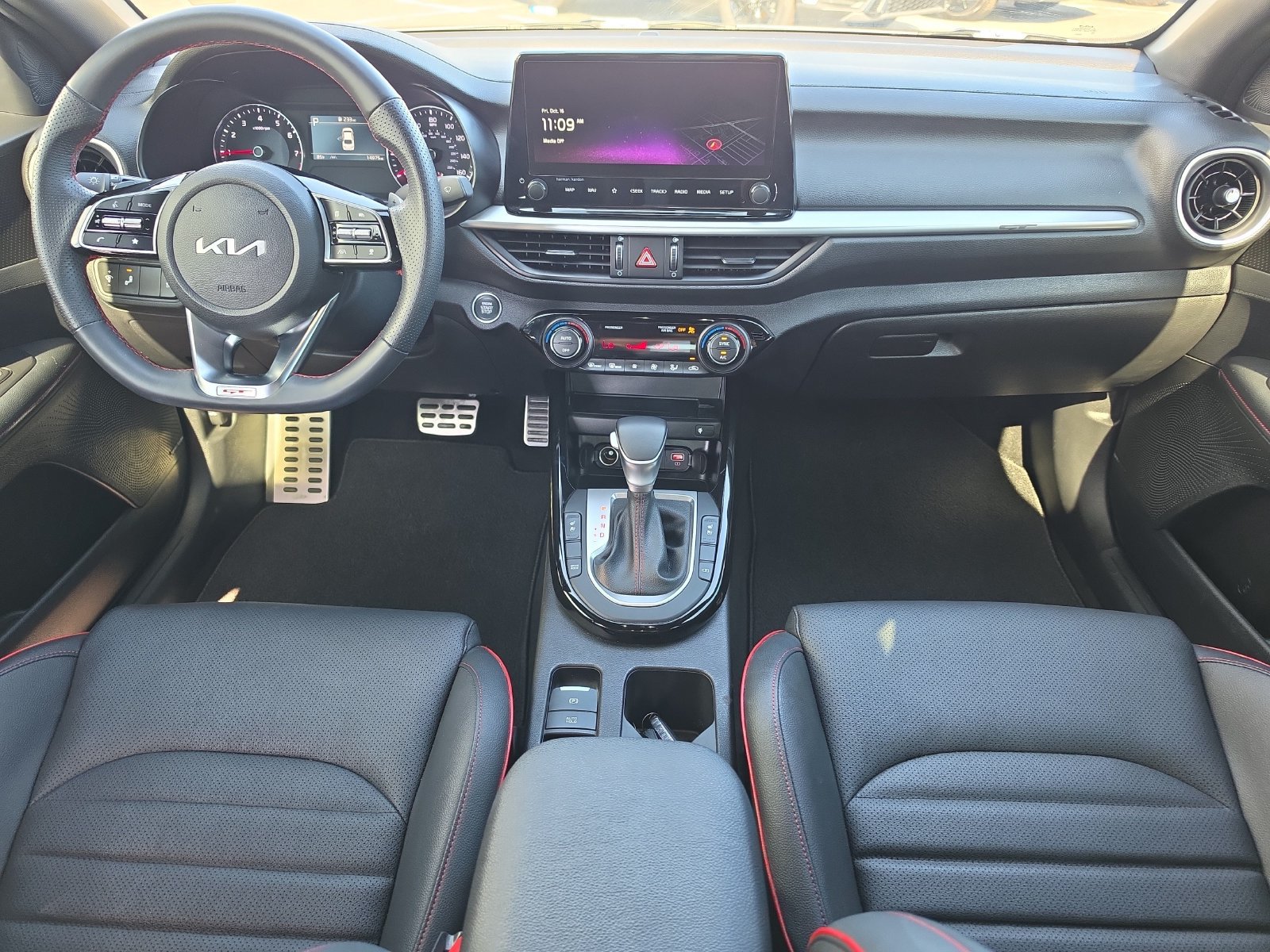 Used 2023 Kia Forte GT w/ GT2 Package FWD image 9