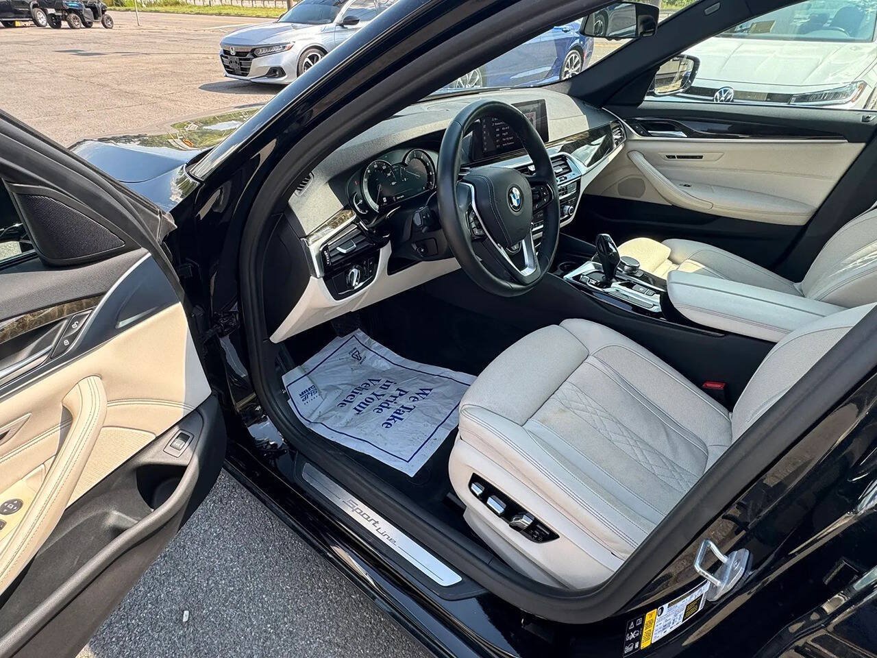 Used 2019 BMW 530i xDrive w/ Premium Package AWD/4WD image 7