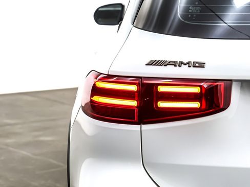 Used 2025 Mercedes-Benz GLB 35 AMG 4MATIC image 16