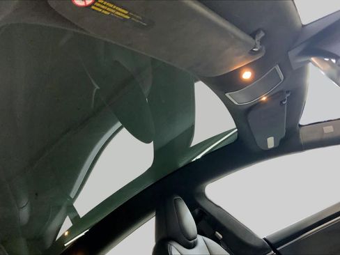 Used 2020 Tesla Model S Long Range Plus AWD/4WD image 13