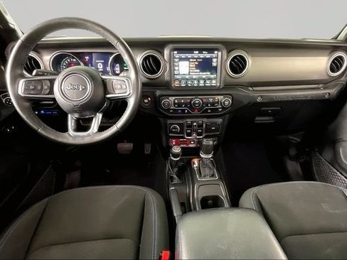 Used 2023 Jeep Wrangler Unlimited Rubicon 4xe w/ Cold Weather Group AWD/4WD image 7
