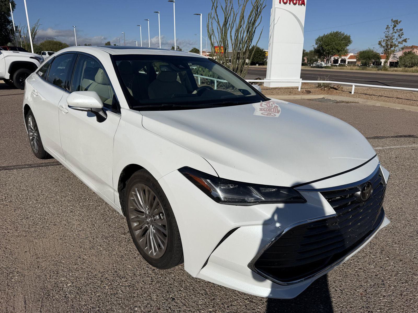Used 2020 Toyota Avalon Limited w/ Advanced Safety Package FWD image 7