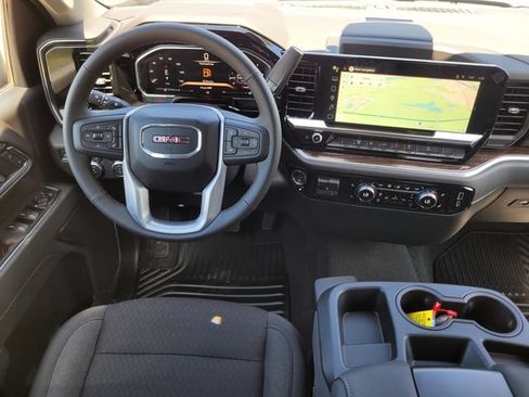 New 2026 GMC Sierra 2500 SLE w/ SLE Value Package; AWD/4WD image 10