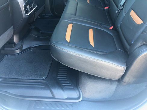 Used 2022 GMC Sierra 1500 AT4 w/ AT4 Preferred Package image 23