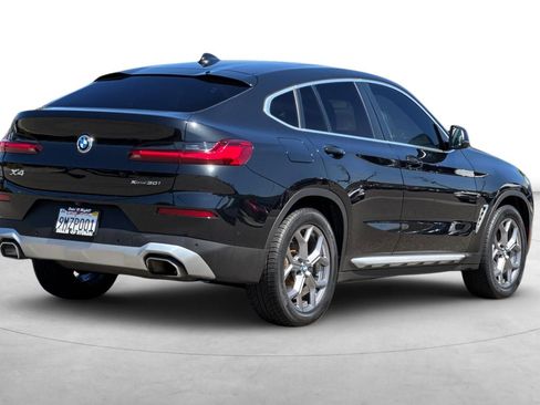 Used 2024 BMW X4 xDrive30i w/ Parking Assistance Package image 6