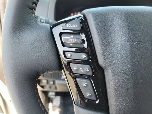 New 2025 Nissan Frontier PRO-4X w/ Pro Premium Package AWD/4WD image 5