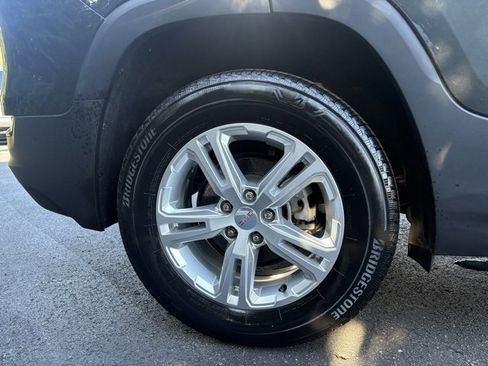 Certified 2021 GMC Terrain SLE w/ Driver Convenience Package image 17