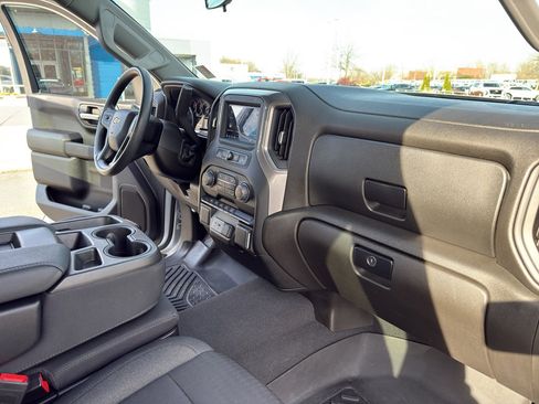 Used 2022 Chevrolet Silverado 1500 Custom image 30