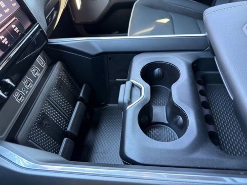 New 2025 RAM 1500 Laramie w/ Night Edition image 33