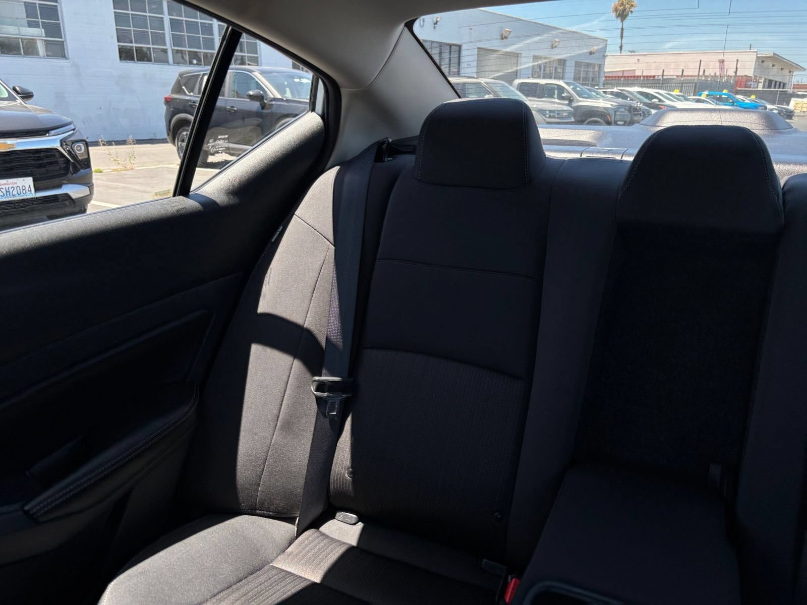 Used 2025 Nissan Altima 2.5 SV FWD image 39