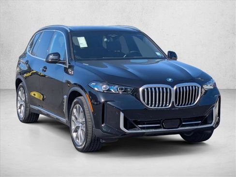 New 2026 BMW X5 xDrive50e w/ Executive Package image 6