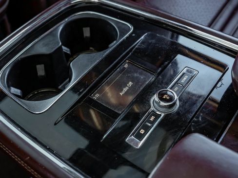 Used 2019 Lincoln Navigator Black Label w/ Cargo Package image 22