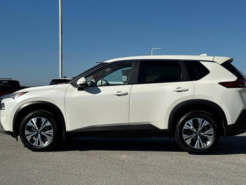Used 2023 Nissan Rogue SV FWD image 7
