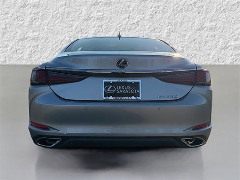New 2025 Lexus ES 350 w/ Premium Package image 4