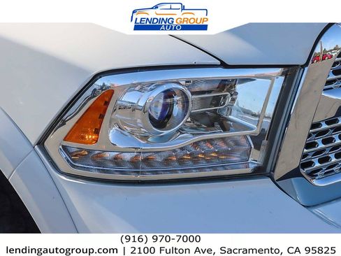 Used 2017 RAM 1500 Laramie image 7