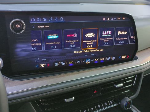 Used 2026 Chevrolet Tahoe High Country image 23