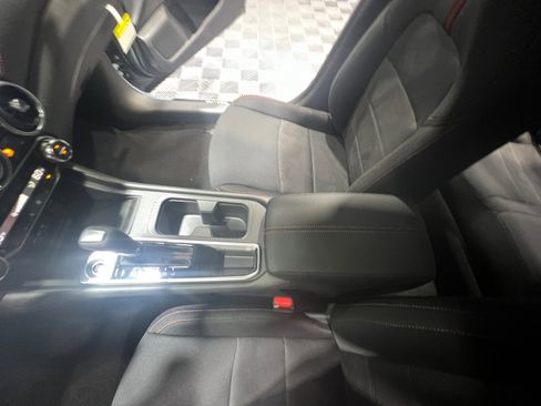 New 2025 Nissan Sentra SR image 15