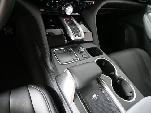 Used 2024 Acura MDX SH-AWD image 24