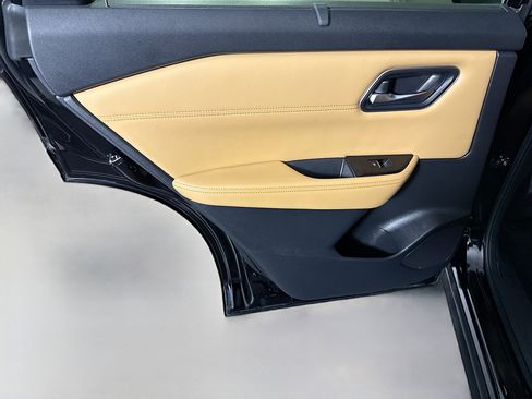 Used 2023 Nissan Rogue Platinum FWD image 26