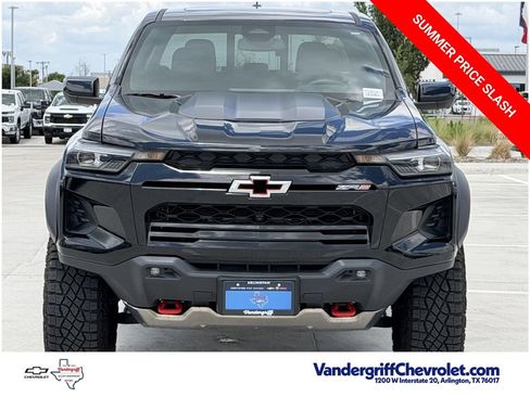 Used 2026 Chevrolet Colorado ZR2 w/ Technology Package AWD/4WD image 7