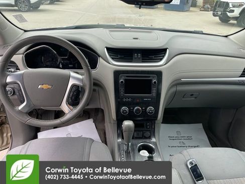 Used 2016 Chevrolet Traverse LT w/ Style and Technology Package FWD image 31