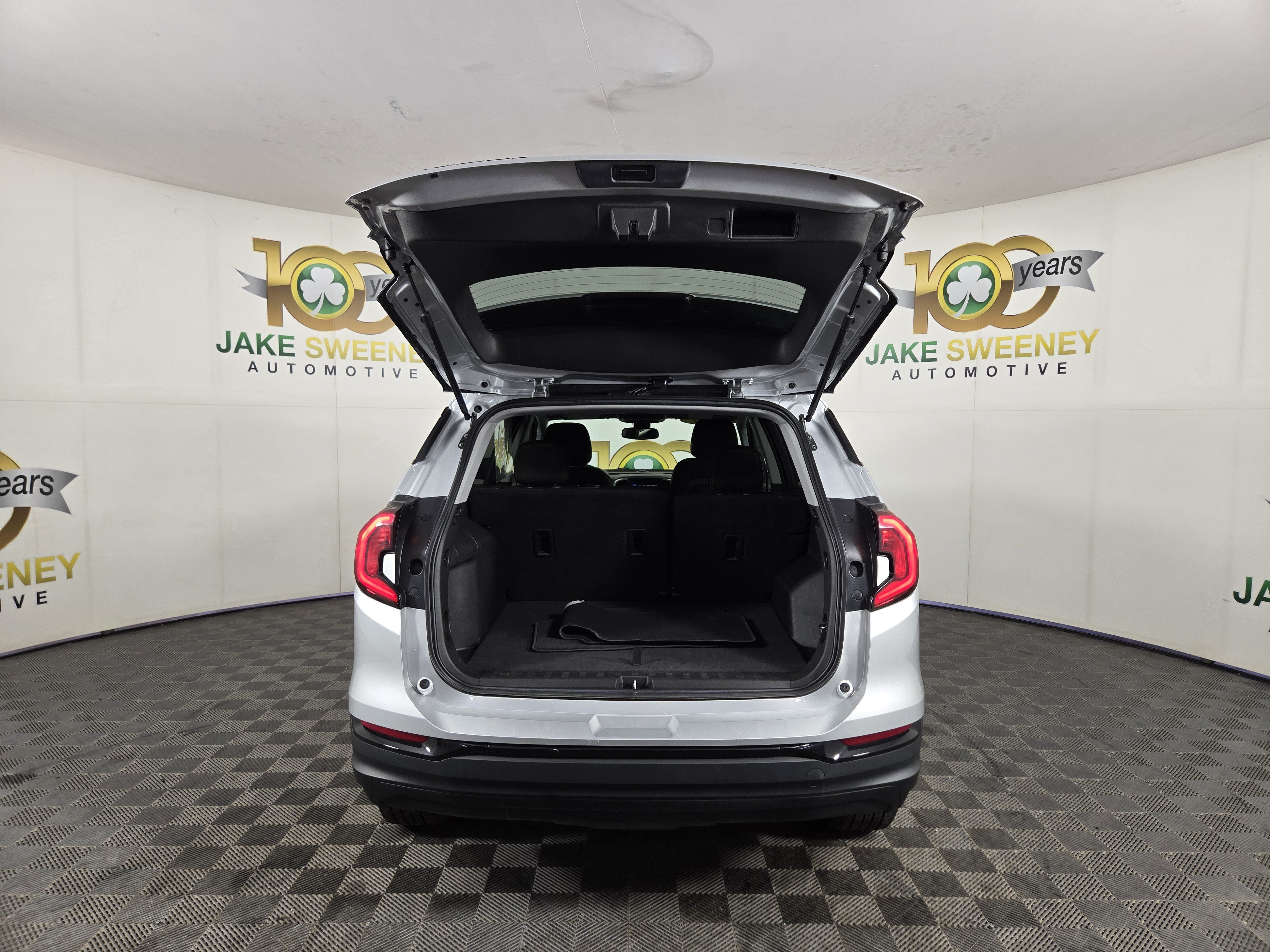 Used 2021 GMC Terrain SLE w/ Driver Convenience Package AWD/4WD image 31