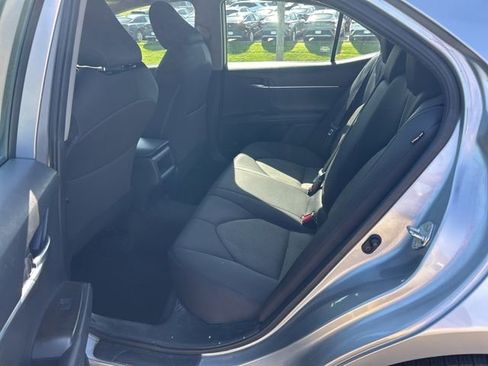 Used 2022 Toyota Camry LE FWD image 10