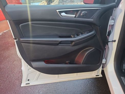 Used 2015 Ford Edge Titanium w/ Equipment Group 301A image 19