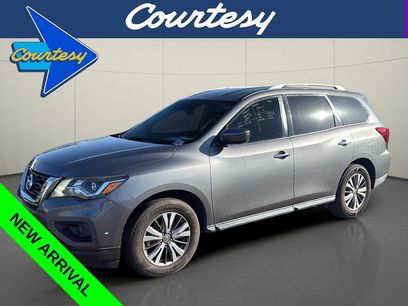 Used 2018 Nissan Pathfinder SV