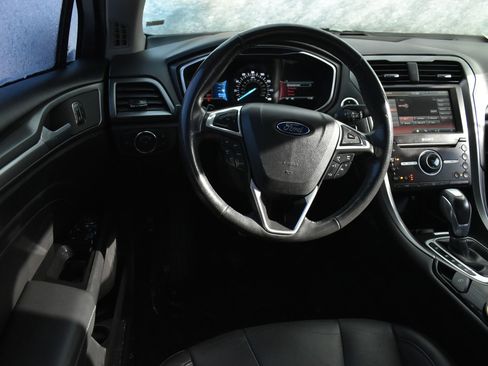 Used 2016 Ford Fusion Titanium image 17