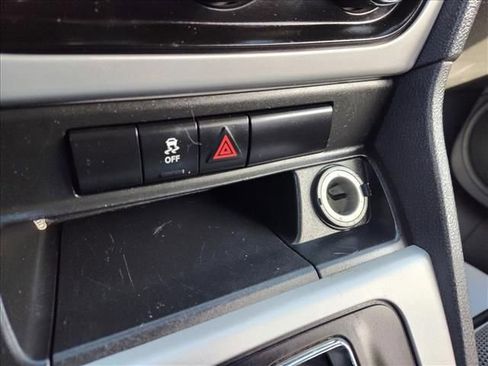 Used 2012 Dodge Caliber SXT FWD image 19