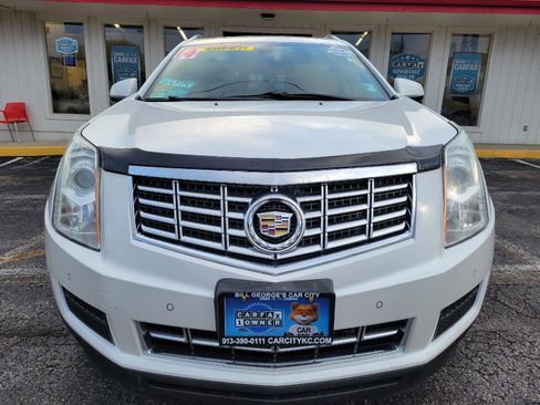 Used 2014 Cadillac SRX Luxury image 2