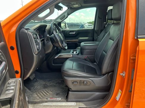 Used 2021 Chevrolet Silverado 1500 LT Trail Boss w/ Convenience Package II AWD/4WD image 12