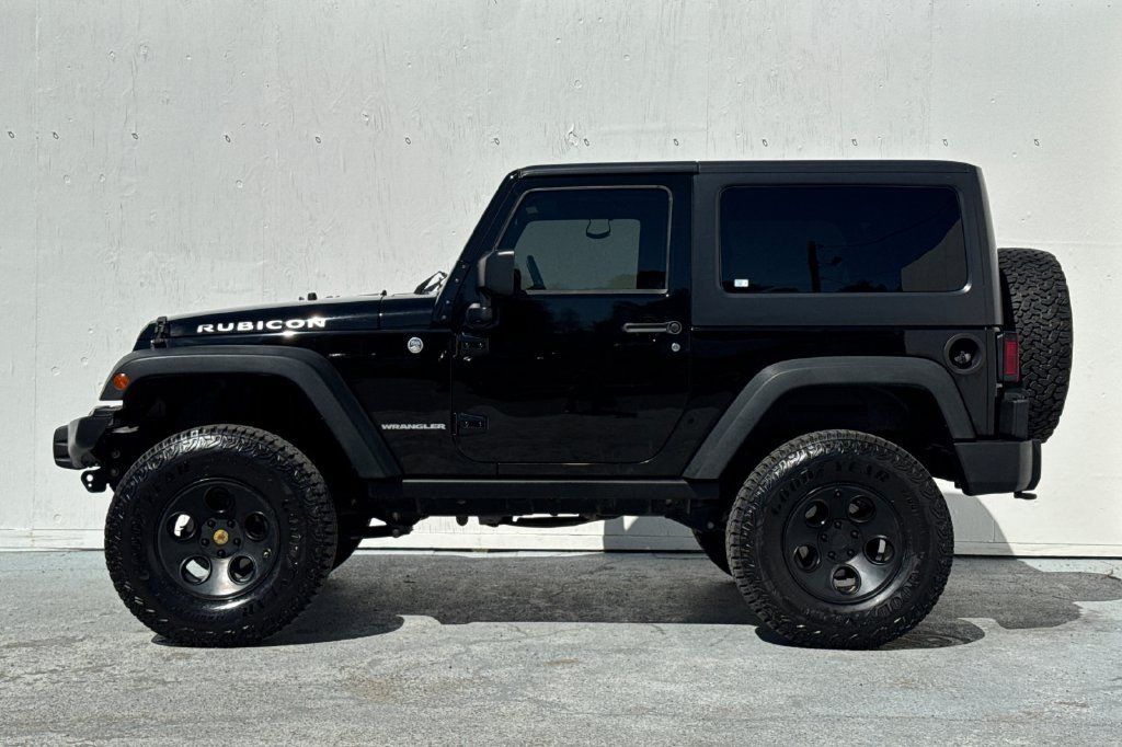 Used 2015 Jeep Wrangler Rubicon w/ Power Convenience Group AWD/4WD image 6