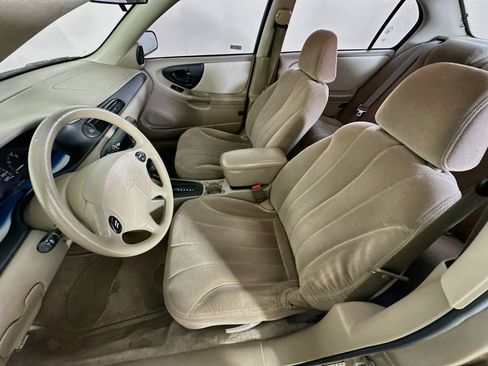 Used 2004 Chevrolet Malibu Classic FWD image 13