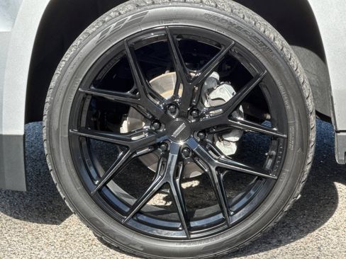 Used 2019 Chevrolet Tahoe LT RWD image 25