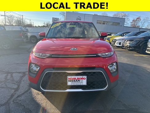 Used 2021 Kia Soul LX image 2