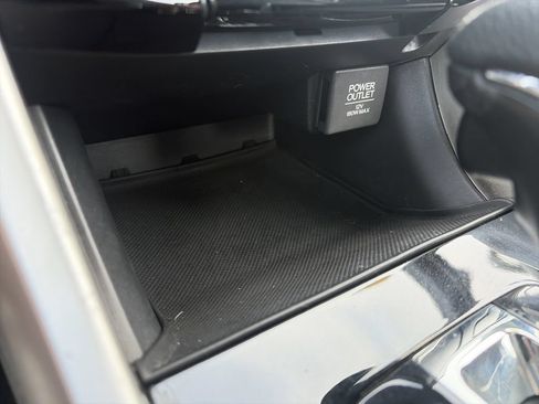Used 2017 Honda Accord LX image 24