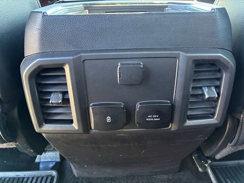 Used 2017 Ford F150 Lariat image 16