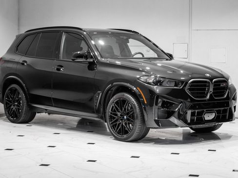 Used 2024 BMW X5 M Competition w/ Executive Package image 3